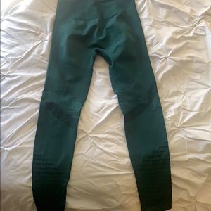 Green leggings